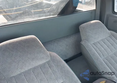 1996 Dodge Dakota из США, поврежденный, VIN 1B7GL23X8TS608299